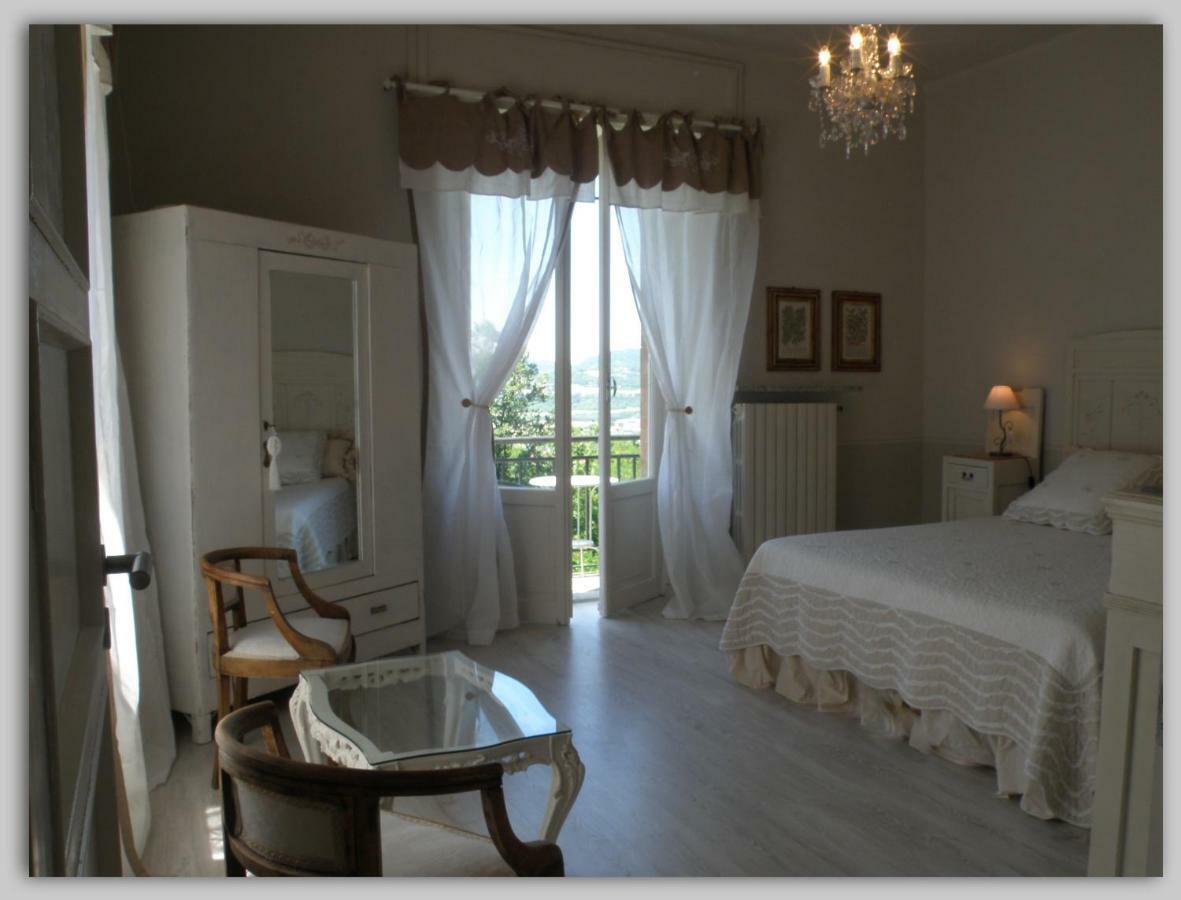 Bed and Breakfast Cascina Luvot Melazzo Esterno foto