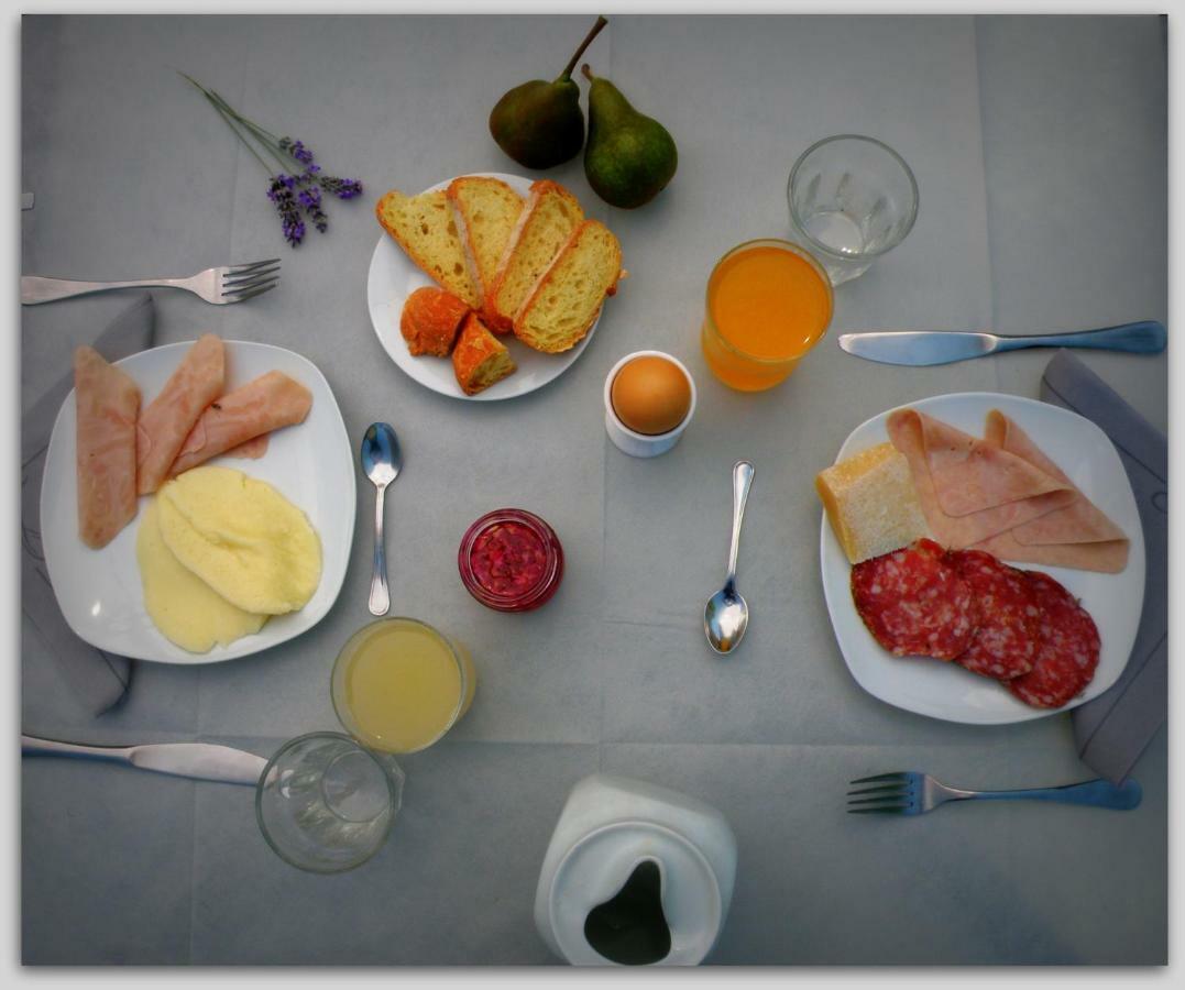 Bed and Breakfast Cascina Luvot Melazzo Esterno foto